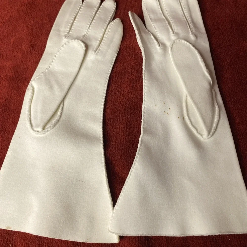 Lot Of 4 Vintage Women's Gloves White Brown. Please Read Description
